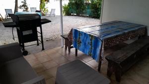 Photo #4 of HINAMOE LODGE in Avatoru, French Polynesia