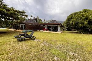 Photo #5 of Enoha Lodge - Climatisation, Fibre, Accès Plage, Parking Privé in Moorea Maiao, French Polynesia