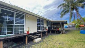 Photo #6 of TAHITI - Bungalow Taharuu Surf Piti in Papara, French Polynesia