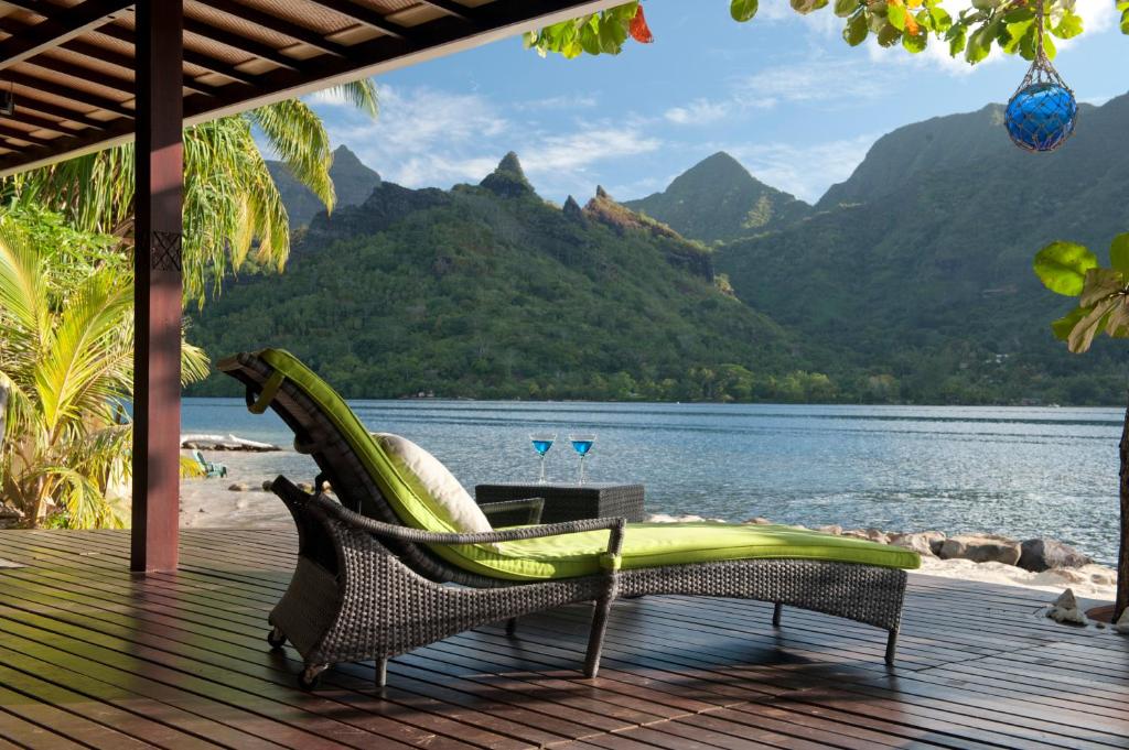 Photo #1 of Robinson's Cove Villas - Deluxe Wallis Villa in Moorea Maiao, French Polynesia