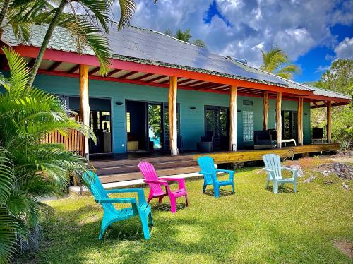 Photo #2 of Turia's Beach Villa in Moorea, French Polynesia