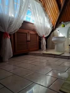 Photo #5 of Chambres d'hôtes - Côté mer - Tahiti Sunset Home in Punaauia, French Polynesia