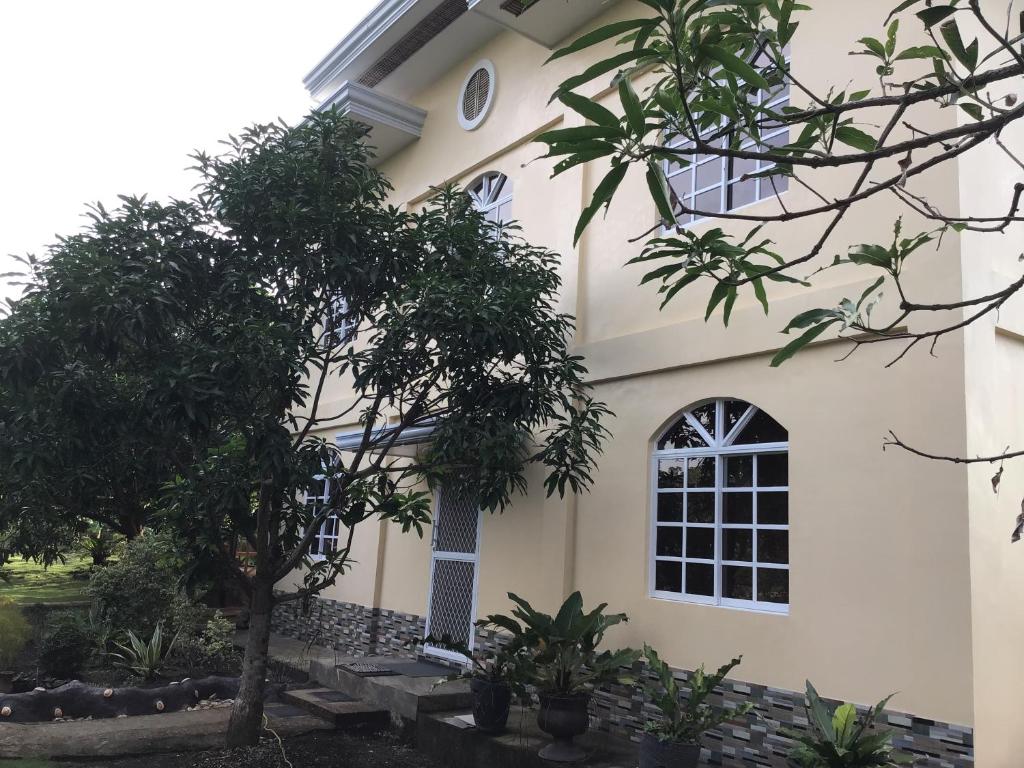 Photo of Guesthouse Sondol in Loon, Philippines