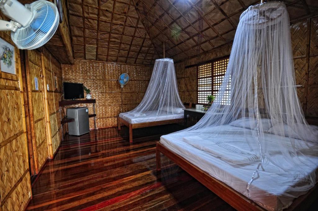 Photo of Villa de Pico Highland Beach Resort in Puerto Galera, Philippines