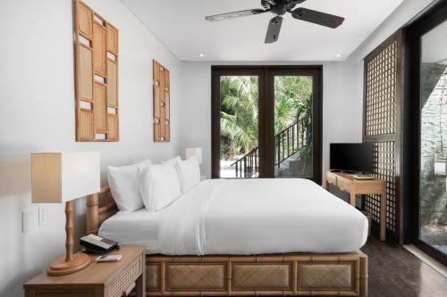 Photo #2 of El Nido Resorts Miniloc Island in El Nido, Philippines