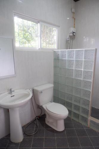 Photo #3 of Villa Camotes in Mina&Martins, Philippines