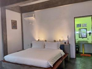 Photo #6 of SomeWhere Else Boutique Resort in Mambajao, Philippines