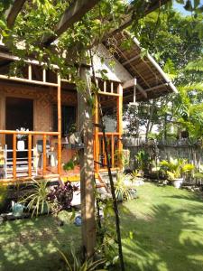 Photo #6 of Titanic's Nipa Hut in Moalboal, Philippines