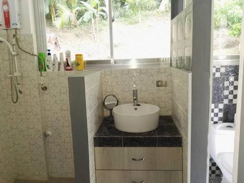 Photo #3 of Romytt White House in Virac, Philippines