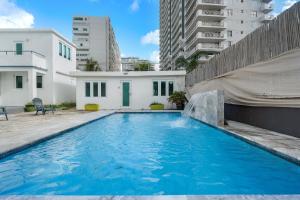 Photo #4 of Beach Access Escape With Pool And Tanning Lounges in San Juan, Puerto Rico