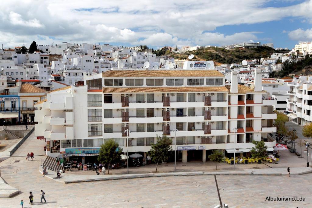 Photo #1 of Edificio Albufeira Apartamentos A. Local - Albuturismo Lda in Albufeira, Portugal