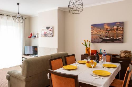 Photo #3 of Madalena Beach Apartment by MP in Vila Nova de Gaia, Portugal
