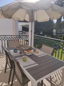 Photo #5 of Algarve Albufeira, quiet apart with pool at 10 mn walk from Praia da Falesia in Albufeira, Portugal