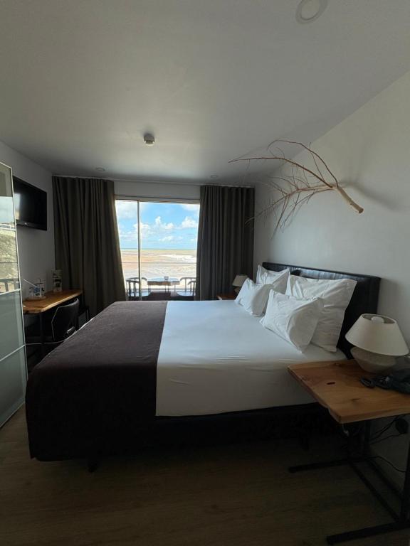 Photo of Promar - Eco Beach & Spa Hotel in Maceira, Portugal