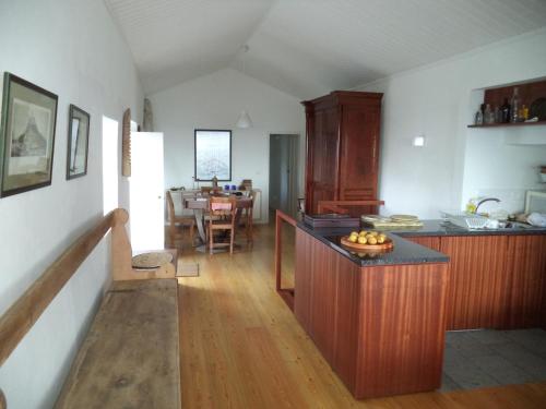 Photo #2 of Casa Comprida in Santo Amaro, Portugal