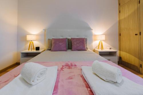 Photo #2 of Blue House in Santa Cruz with Sea View in A dos Cunhados, Portugal