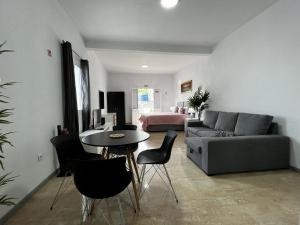 Photo #4 of Studio Home Away from Home in Funchal, Portugal