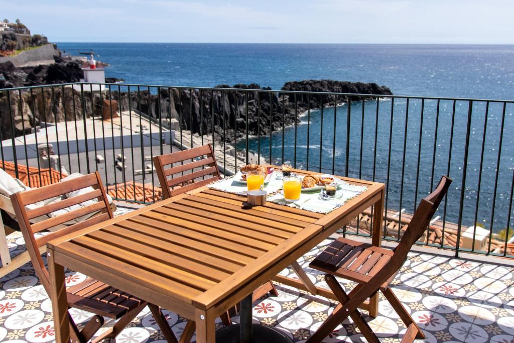 Photo of Casa do Ilhéu - House of Ilhéu - Câmara de Lobos in Câmara de Lobos, Portugal