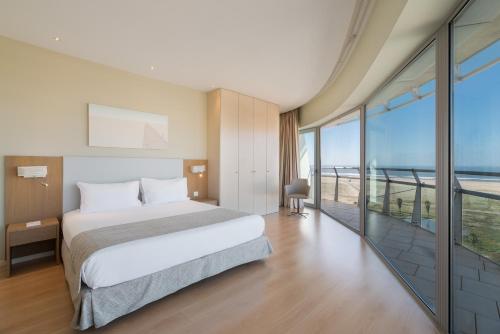 Photo #2 of Eurostars Oasis Plaza in Figueira da Foz, Portugal