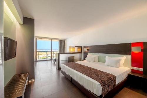 Photo #2 of RR Hotel da Rocha in Portimão, Portugal