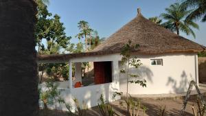 Photo #5 of Case traditionnelle diola au bord de l'océan in Cap Skirring, Senegal