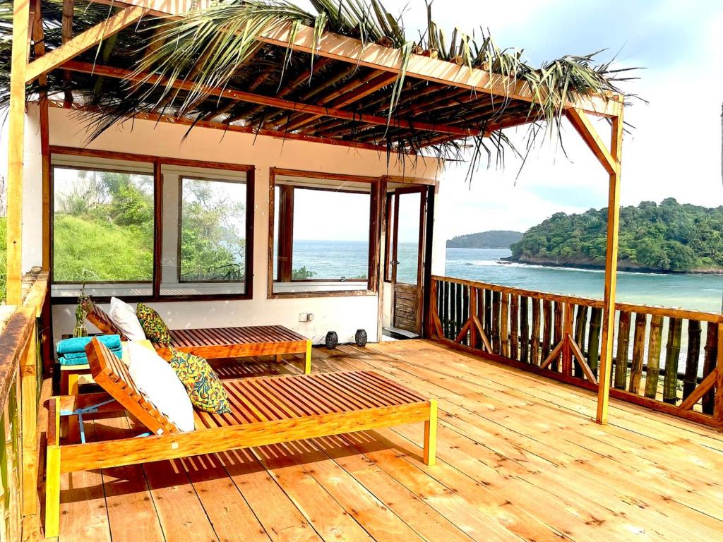 Photo of Infinity-house with roof terrace and direct access to the beach in Santana, Sao Tome and Principe