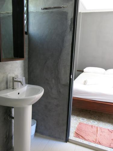 Photo #2 of Bayview Resort in Taphong, Thailand