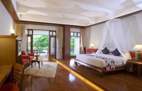 Photo #2 of Samui Buri Beach Resort in Mae Nam, Thailand