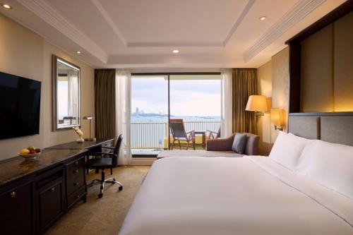 Photo #2 of Dusit Thani Pattaya in Muang Pattaya, Thailand