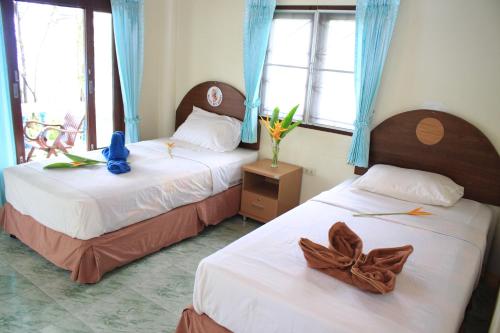 Photo #2 of Dragon Hut Resort in Ko Pha ngan, Thailand