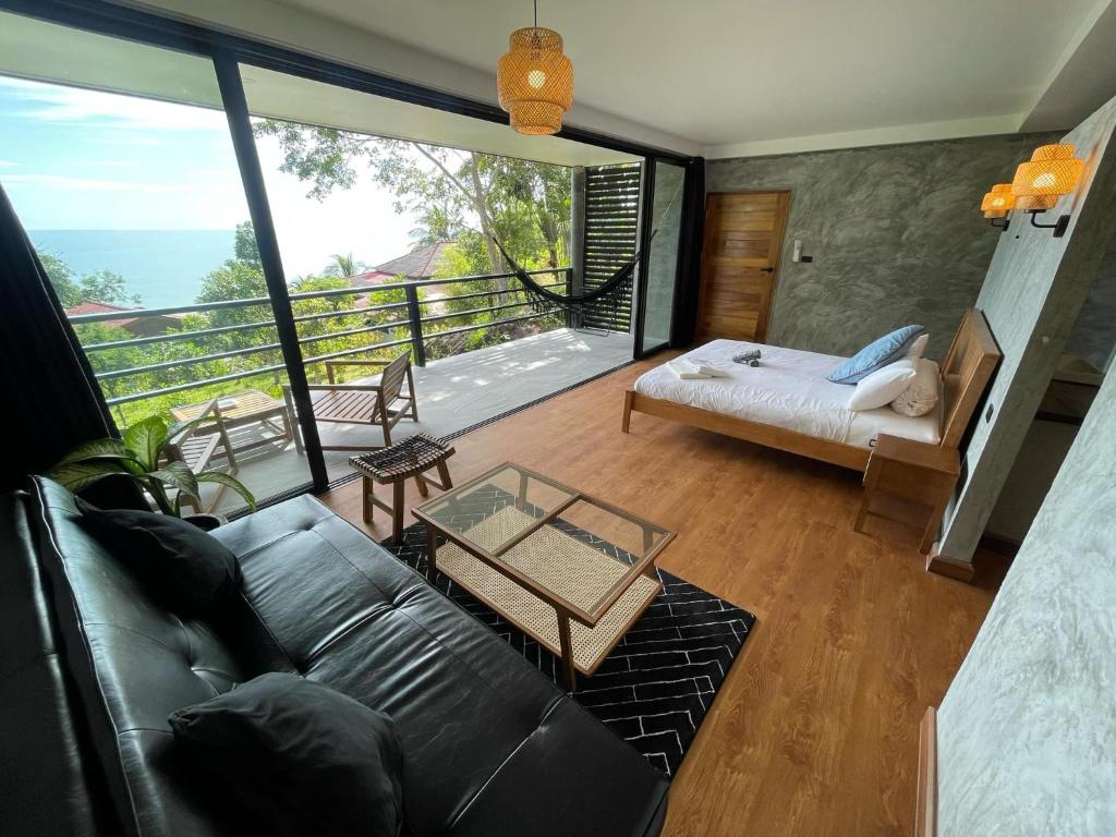 Photo #1 of Oon Lee Bungalows in Ko Siboya, Thailand