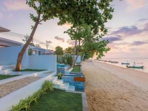 Photo #6 of White Whale Beachfront Pool Villa in Mae Nam, Thailand