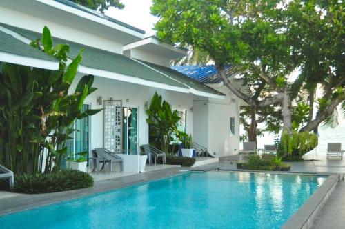 Photo #2 of Baanfah Resort Samui in Tambon Mae Nam, Thailand