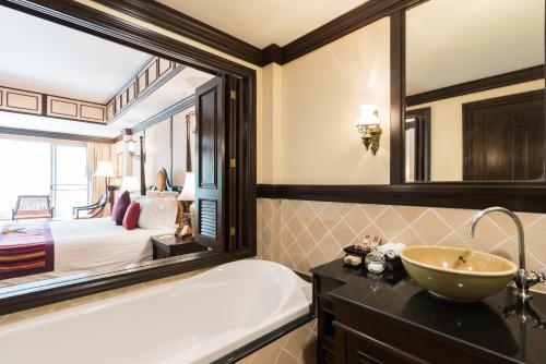 Photo #3 of Wora Bura Hua Hin Resort & Spa in Nong Kae, Thailand