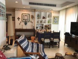 Photo #6 of Mexican Beachfront Condo in Tambon Nong Kae, Thailand