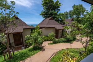 Photo #6 of Samed Tamarind Beach Resort in Tambon Phe, Thailand