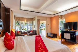 Photo #6 of Baan Khaolak Beach Resort in Tambon Khuekkhak, Thailand