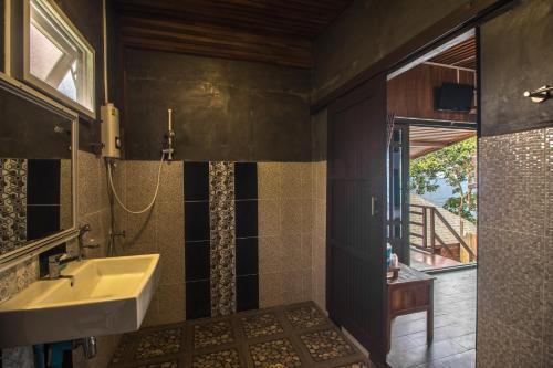 Photo #3 of Taatoh Seaview Resort - SHA Plus in Koh Tao, Thailand