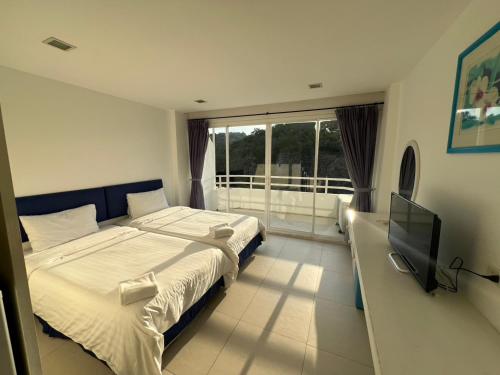 Photo #2 of Santorini Huahin-Khaotao in Tambon Pak Nam Pran, Thailand