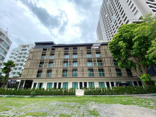 Photo #3 of The Shade Residence in Pattaya, Thailand