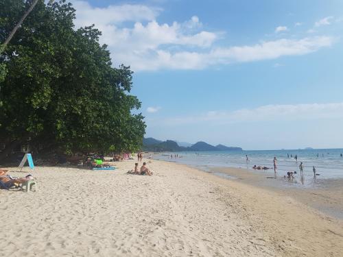 Photo #3 of 15 Palms Beach Resort in ตำบล เกาะช้าง, Thailand