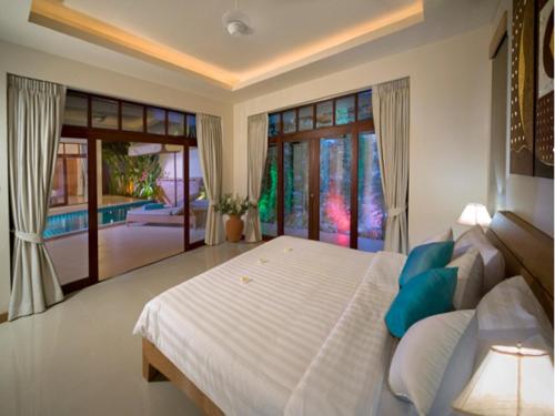 Photo #2 of Samui Boat Lagoon in Bo Put, Thailand