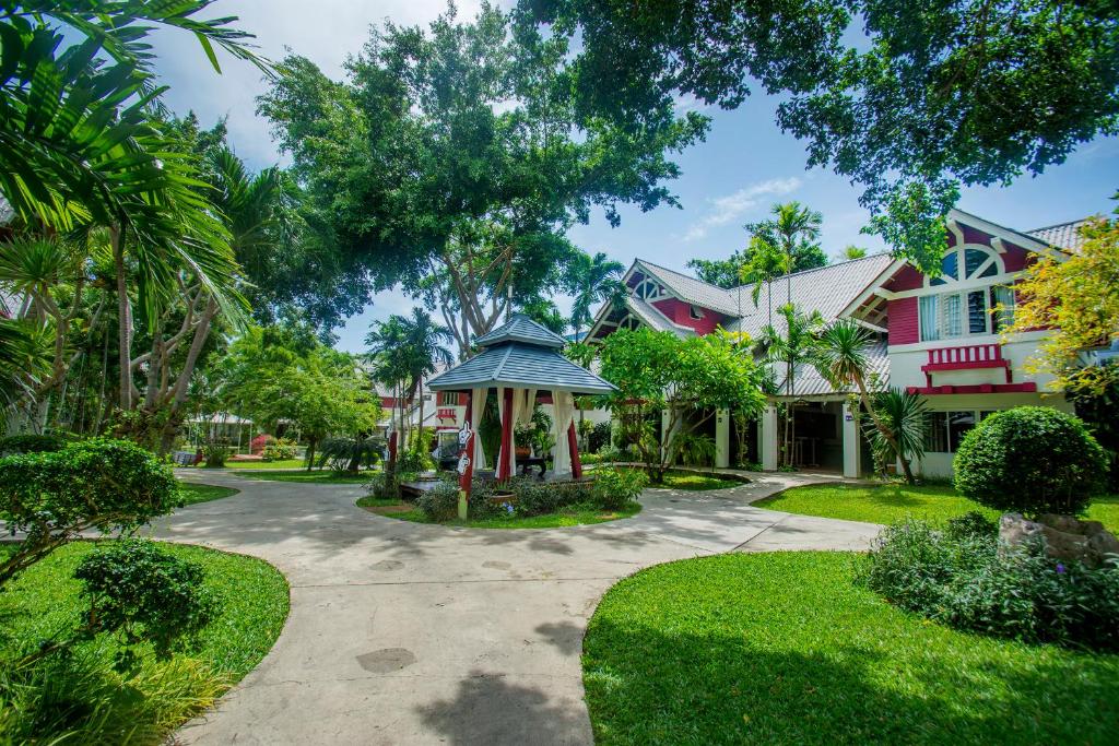 Photo #1 of Natural Park Resort Pattaya in Muang Pattaya, Thailand