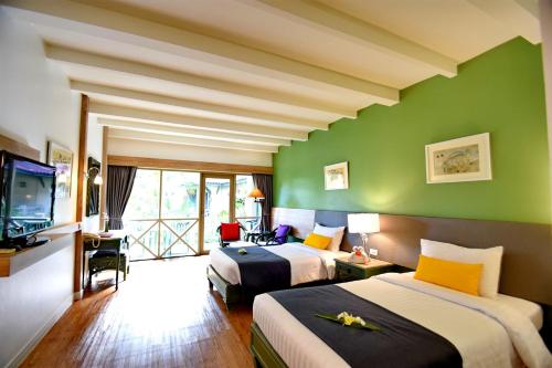 Photo #2 of Natural Park Resort Pattaya in Muang Pattaya, Thailand