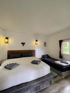Photo #4 of New Harrys Sunset Resort - Klong Nin Beach in Tambon Ko Lanta Yai, Thailand