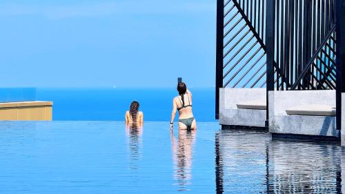 Photo #3 of The EDGE Sea View Holiday inn new in Muang Pattaya, Thailand