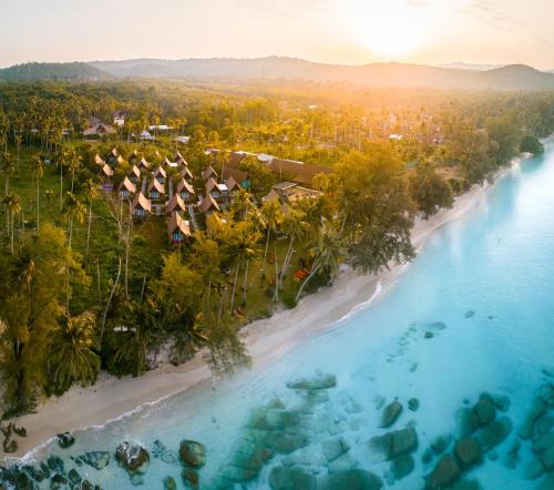 Photo #2 of Koh Kood Paradise Beach in Tambon Ko Kut, Thailand