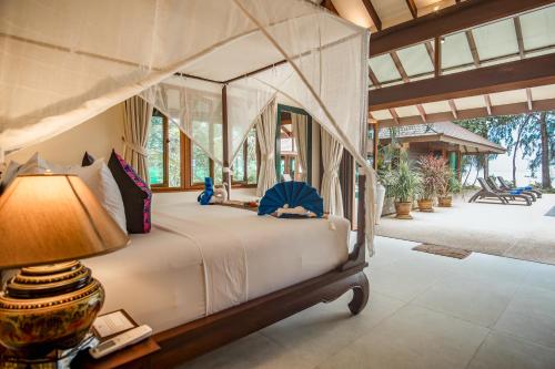 Photo #2 of Koh Jum Beach Villas "A member of Secret Retreats" in Koh Sriboya, Thailand