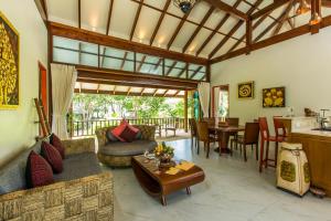 Photo #5 of Koh Jum Beach Villas "A member of Secret Retreats" in Koh Sriboya, Thailand