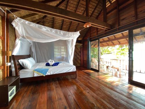 Photo #2 of Cha Cha Bungalow in Ko Siboya, Thailand
